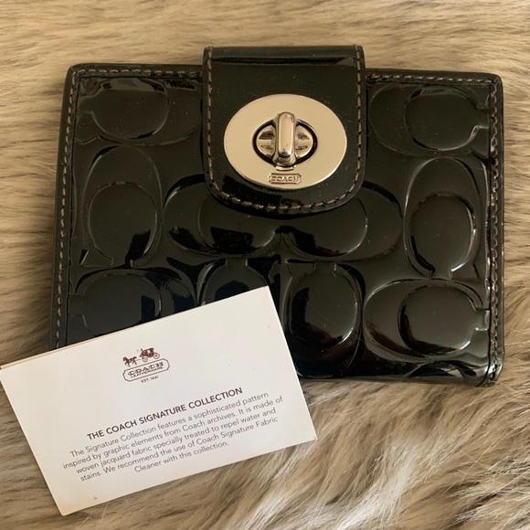 Vintage Coach Wallet - Picture 1 of 3